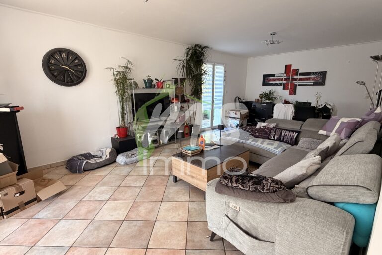 Maison F4 bis avec garage - 99.97 m² - MONTGARDIN