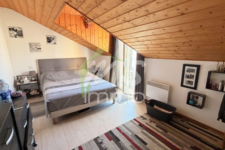 Maison F4 bis avec garage - 99.97 m² - MONTGARDIN