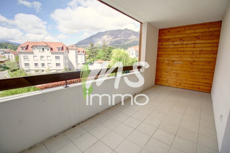 App. F2 N°A301 avec parking - 44.04 m² - GAP