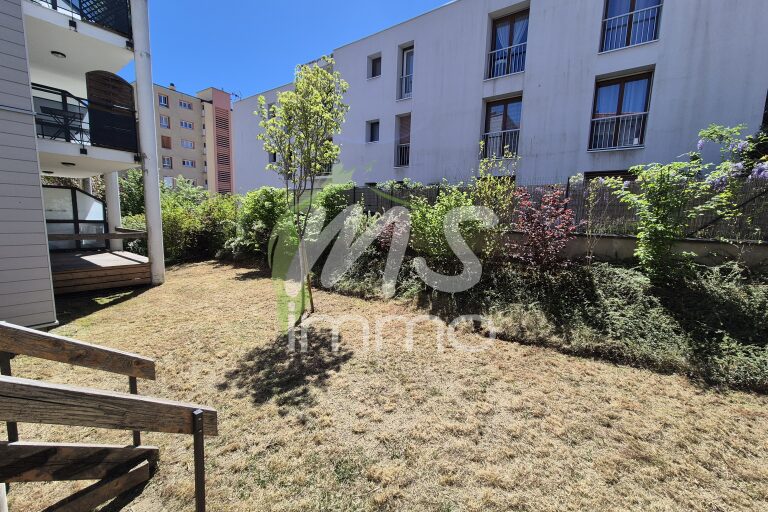 App. F3 N° 2 avec cave et garage - 75.75 m² - GAP