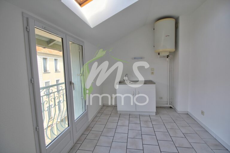 App. F1 avec parking N°12 - 33.15 m² - GAP