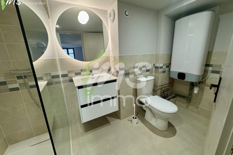 App. F2 N°3 au 2ème étage - 35.5 m² - GAP