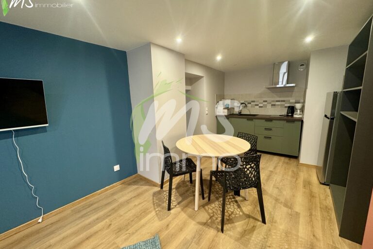 App. F2 N°3 au 2ème étage - 35.5 m² - GAP