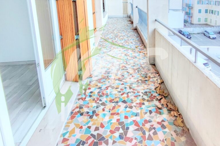 App. F4 avec cave et parking - 94.14 m² - GAP
