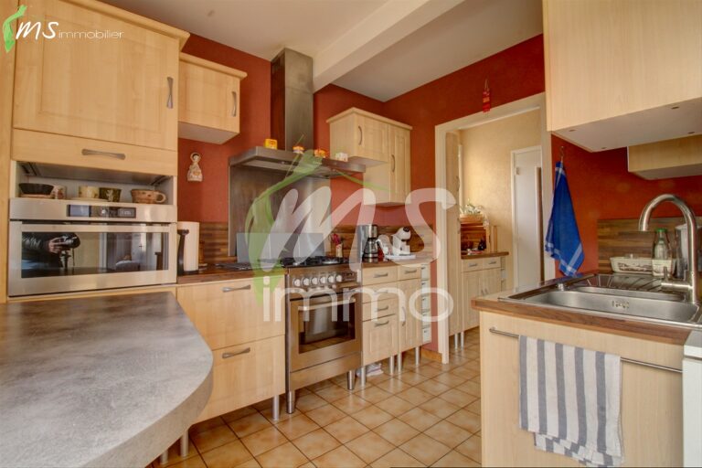 App. F4 avec cave, garage et parking - 85.44 m² - GAP