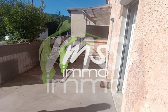 Maison T4 avec terrasse - 90.09 m² - GAP