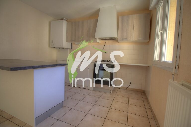 App. F3 avec cave et 2 parkings - 92.2 m² - GAP