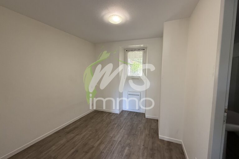 App. F2 N°3 avec parking - 28.43 m² - GAP