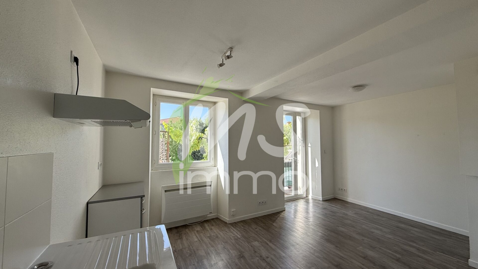 App. F2 N°3 avec parking - 28.43 m² - GAP - Photo 4