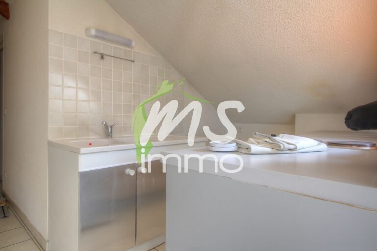 App. F2 au 2ème étage gauche - 22.74 m² - GAP