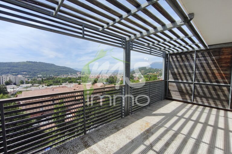 App. F3 N°A31 avec garage N°A22 - 68.35 m² - GAP