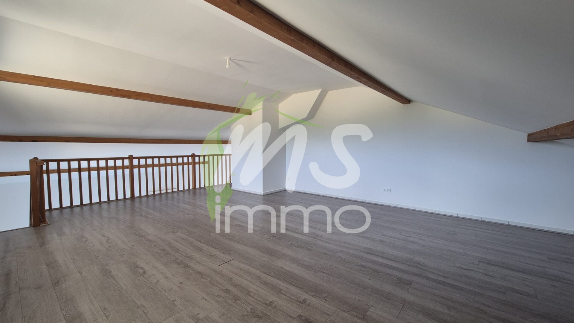 App. F3 N°B31 avec garage N°A16 - 100.41 m² - GAP - Photo 2