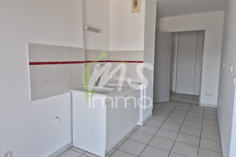 App. F3 N°B31 avec garage N°A16 - 100.41 m² - GAP