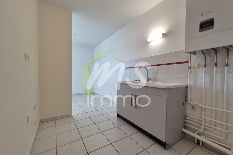App. F3 N°A11 avec garage N°A04 - 68.35 m² - GAP