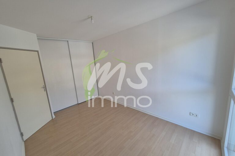 App. F3 N°A11 avec garage N°A04 - 68.35 m² - GAP