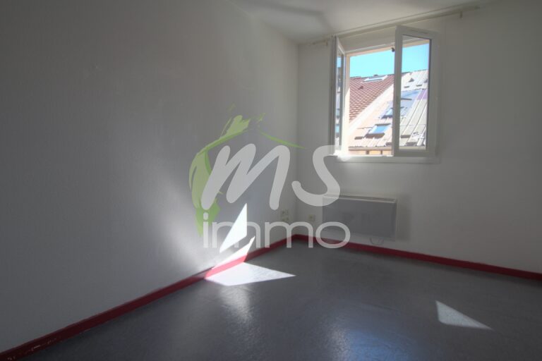 App. F1 N°12 avec cave au 3ème étage - 14.69 m² - GAP