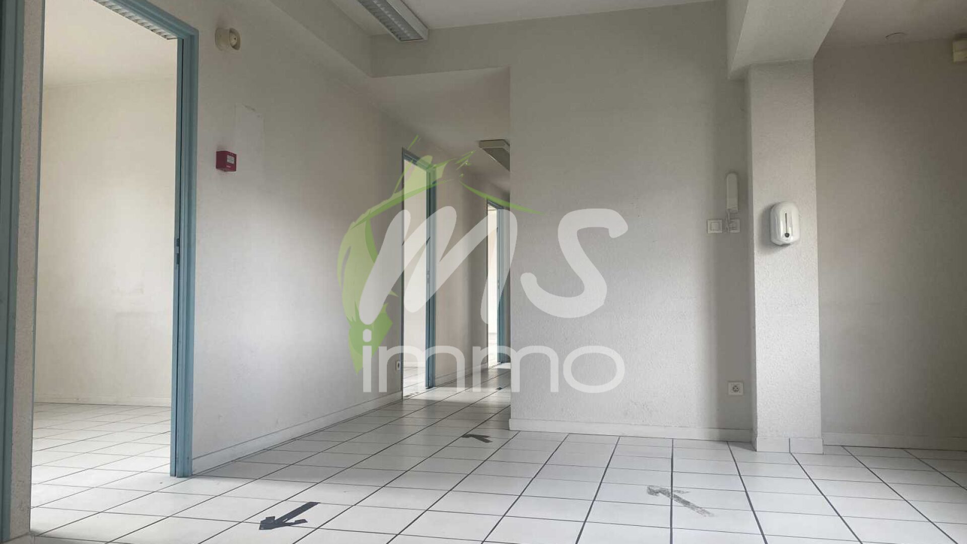 Bureaux de 170 m² - GAP - Photo 2