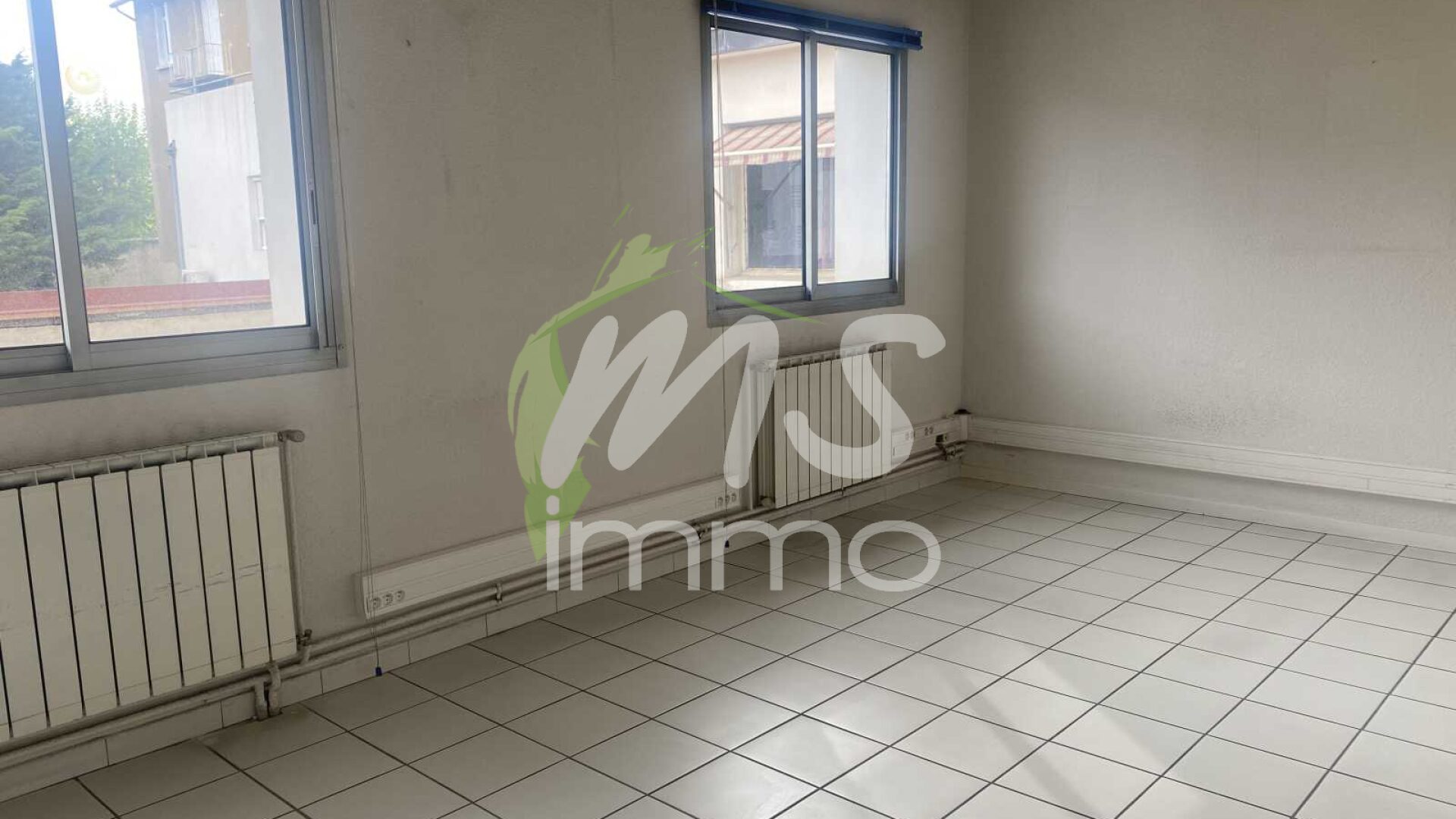 Bureaux de 170 m² - GAP - Photo 4