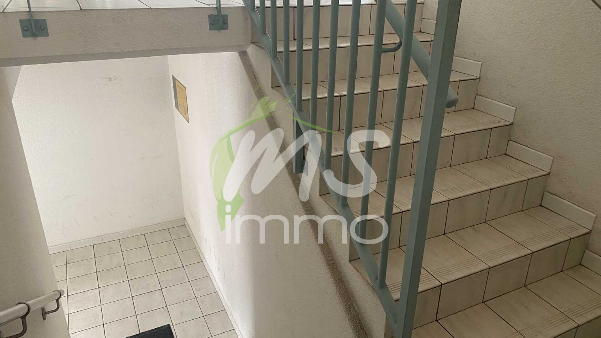 Bureaux de 170 m² - GAP - Photo 5