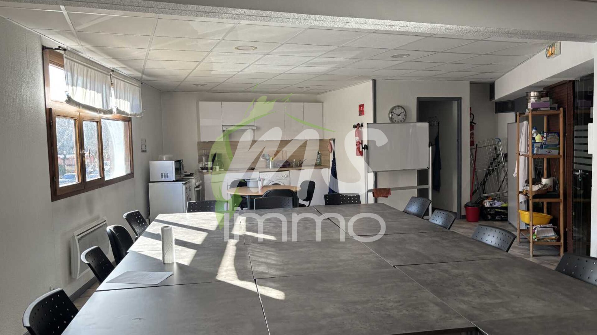 Bureaux de 110 m² - GAP - Photo 2