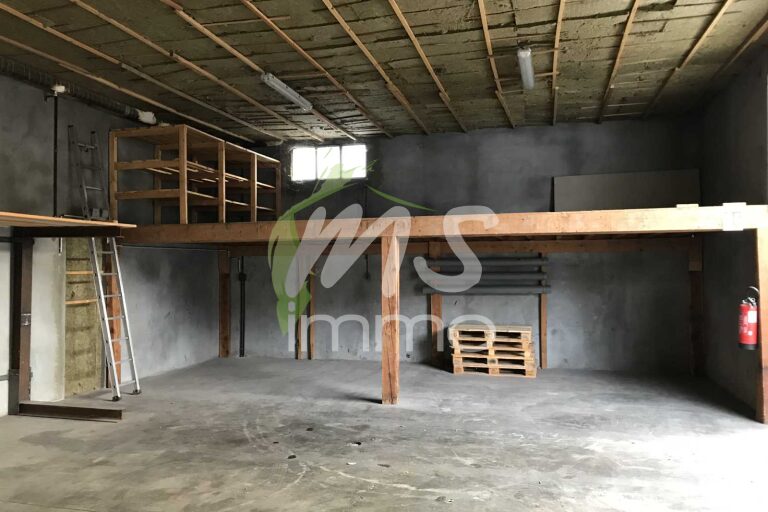 Entrepôt de 180 m² - GAP