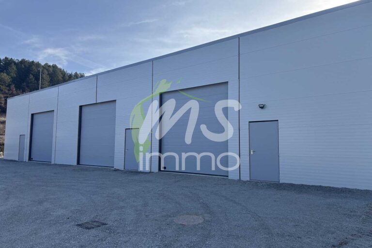 Entrepôt de 400 m² - GAP