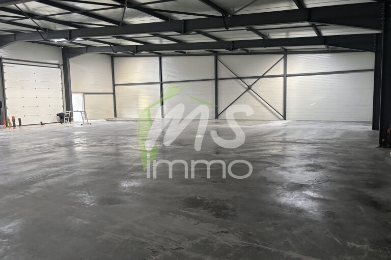 Entrepôt de 400 m² - GAP