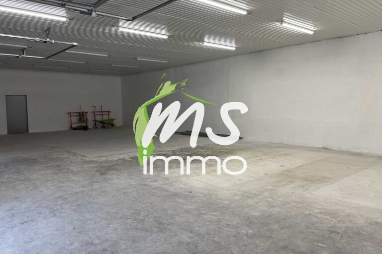 Entrepôt de 180 m² - TALLARD