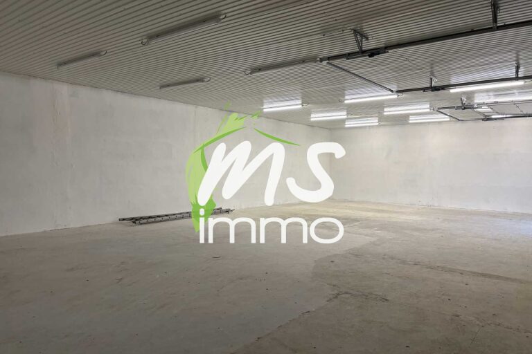 Entrepôt de 180 m² - TALLARD