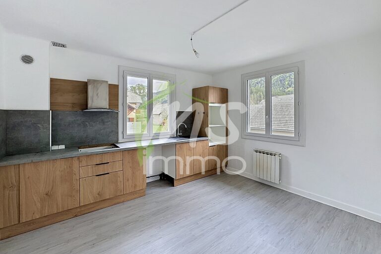 Appartement T4 de 84.48 m² - SAINT-JEAN SAINT-NICOLAS