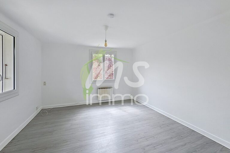 Appartement T4 de 84.48 m² - SAINT-JEAN SAINT-NICOLAS
