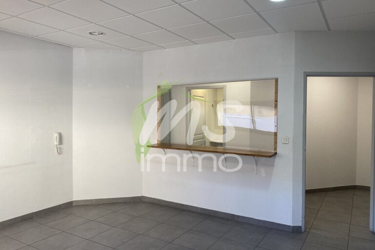 Local professionnel de 141 m² - GAP