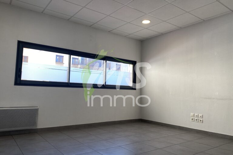 Local professionnel de 141 m² - GAP