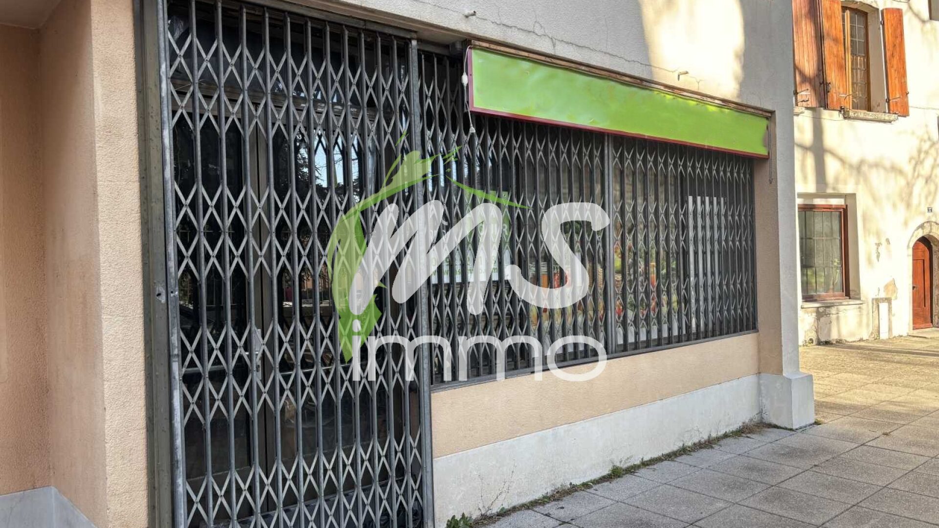 Local commercial de 270 m² - GAP - Photo 2