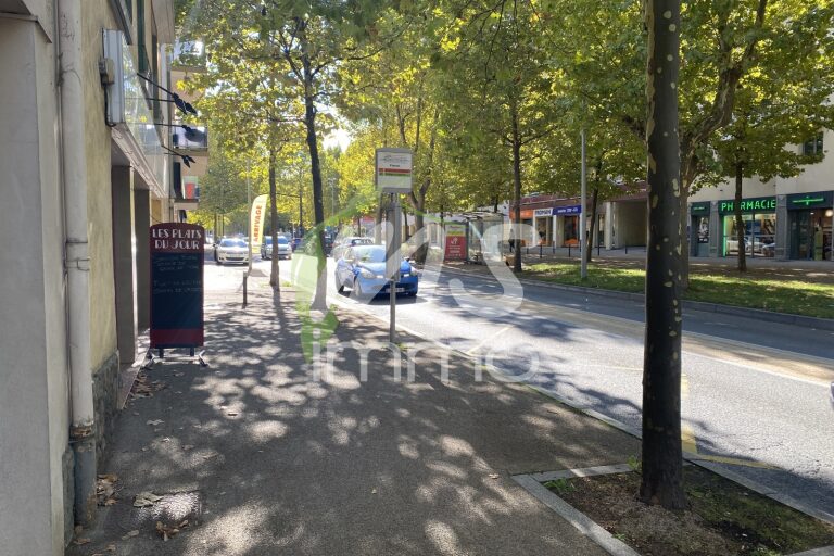 Local commercial de 35 m² - GAP