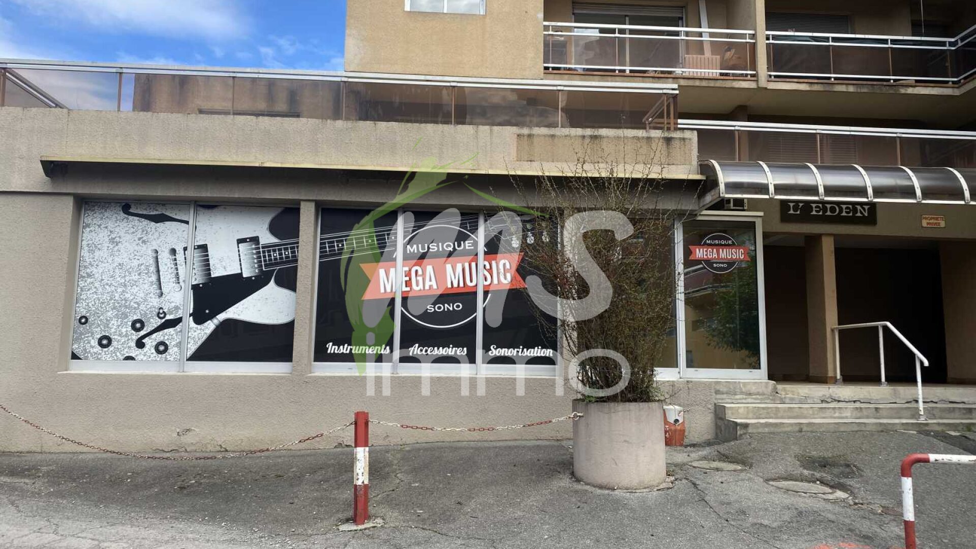Local commercial de 132 m² - GAP - Photo principale