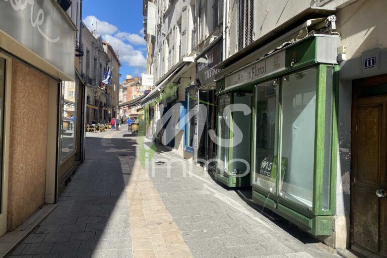 Local commercial de 40 m² - GAP