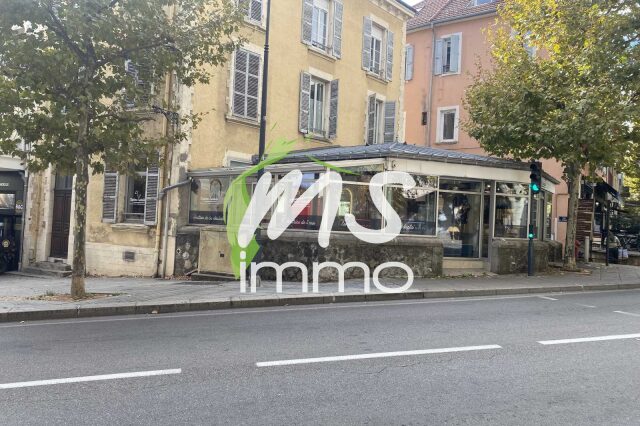 Local commercial de 131 m² - GAP