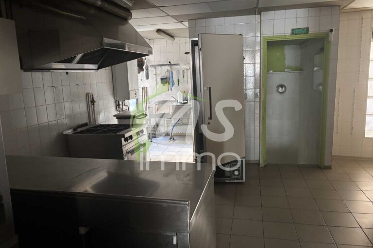 Local commercial de 108 m² - GAP