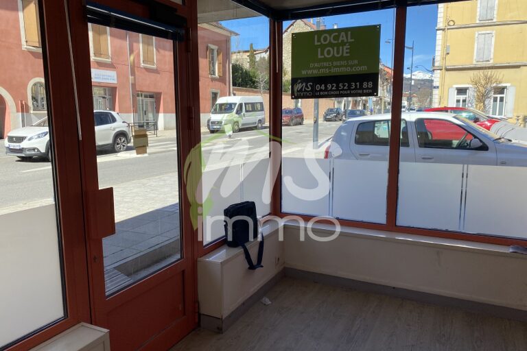 Local commercial de 30 m² - GAP