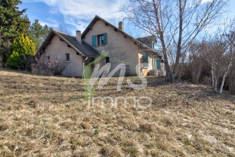 Maison T5 de 160 m² - CHATEAUVIEUX