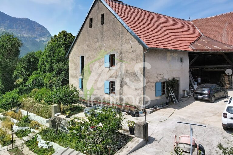 Maison T4 de 125 m² - AUBESSAGNE