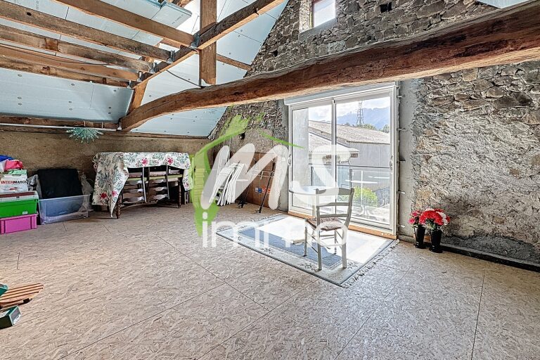 Maison T2 de 80 m² - ST EUSEBE EN CHAMPSAUR