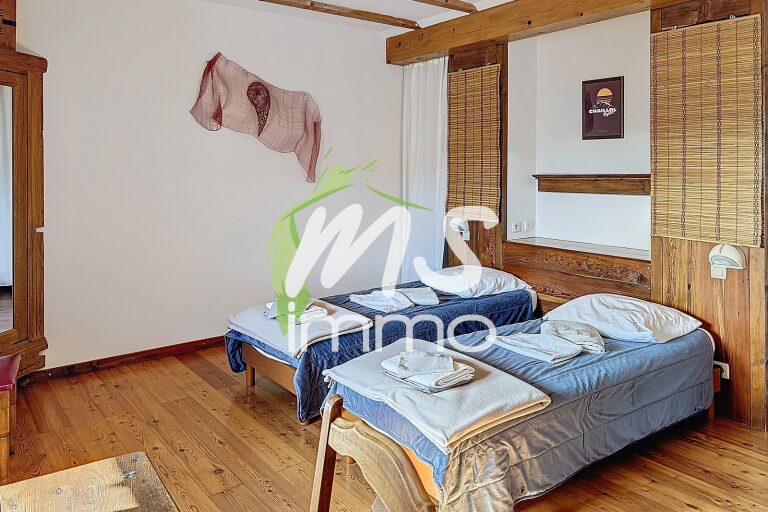 Maison T7 de 270 m² - CHABOTTES