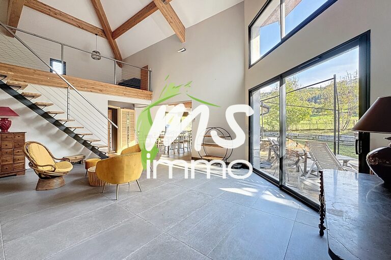 Maison T5 de 211 m² - CHABOTTES