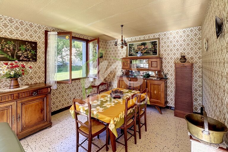 Maison T4 de 80 m² - LE GLAIZIL
