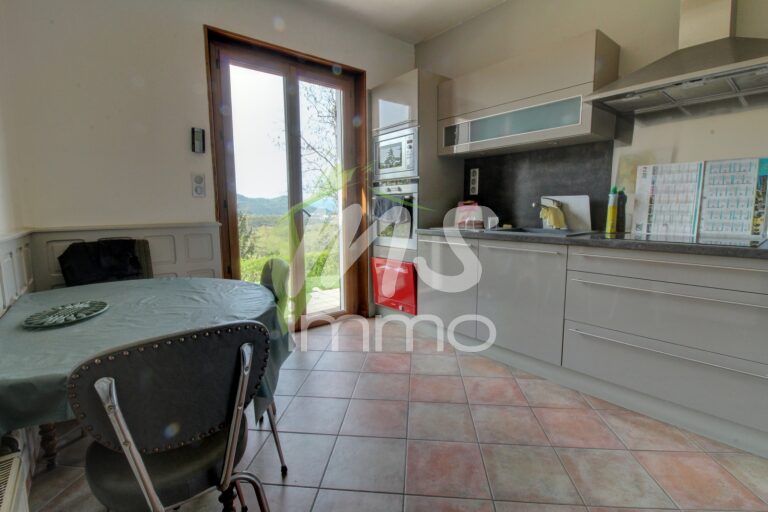 Maison T5 de 148 m² - ROMETTE