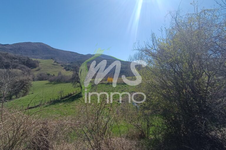 Terrain de 1480 m² - MONTGARDIN