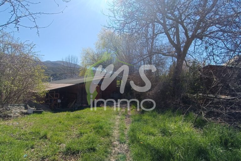 Terrain de 1480 m² - MONTGARDIN