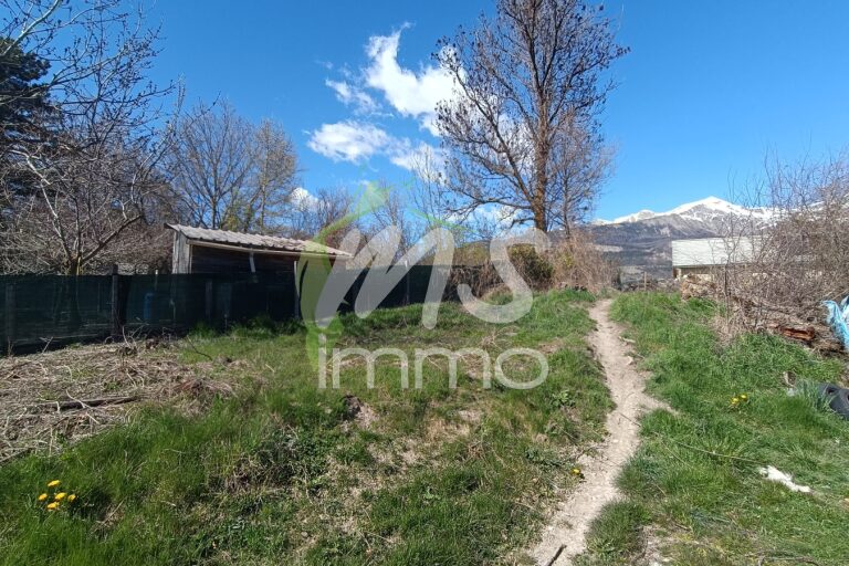 Terrain de 1480 m² - MONTGARDIN